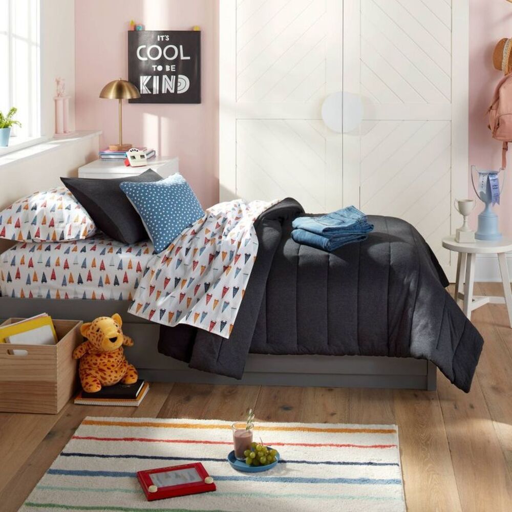 3pc Full/Queen Channel Quilted Jersey Kids' Comforter Set - Black